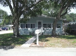 412 Summit St, Largo, FL 33770
