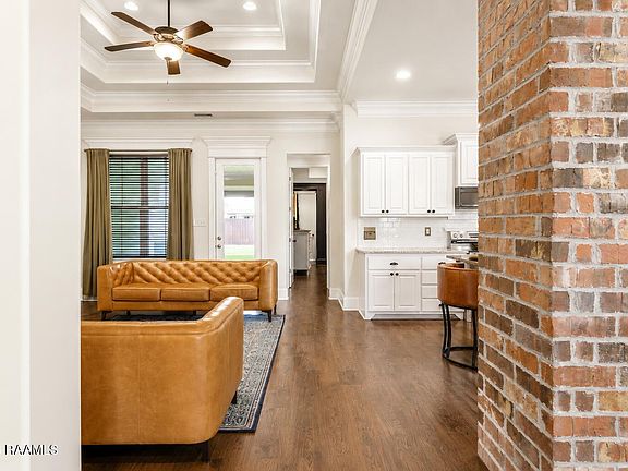 2nd image of 102 San Domingo Dr