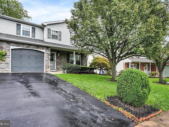 2nd image of 4109 Juniper Dr