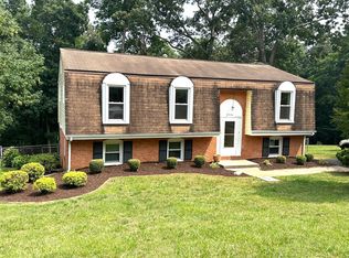 3526 Meadowlark Rd, Roanoke, VA 24018
