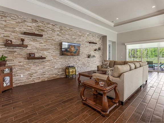 5th image of 350 Freshwater Dr