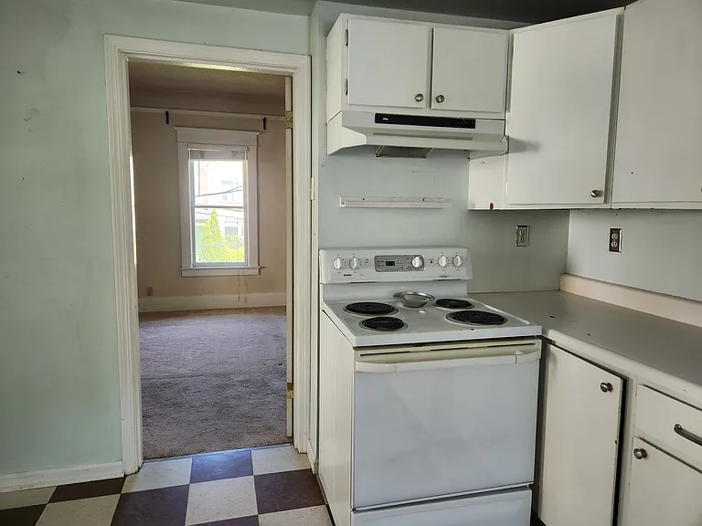 1501-1503 Sturgus Ave S #B — Photo 5