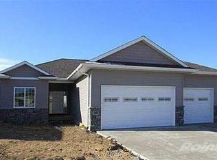 1441 Lake Shore Dr, Iowa City, IA 52246