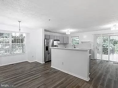10400 Vista Gardens Dr — Photo 5