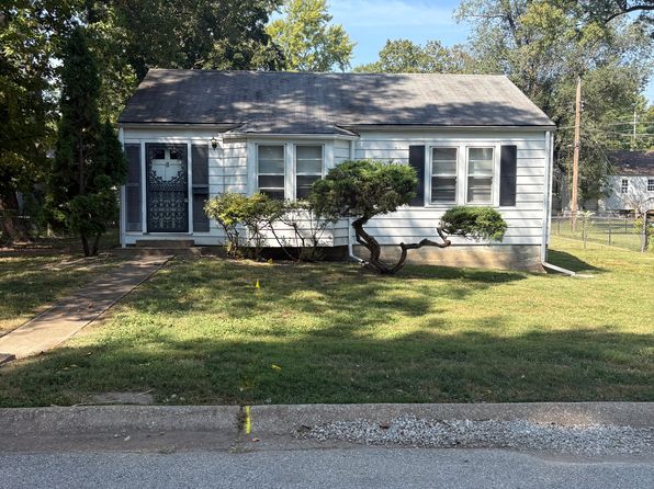 8 Oakwood Ave