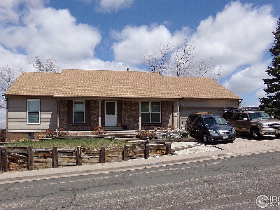 1st image of 1100 S Oak Cir