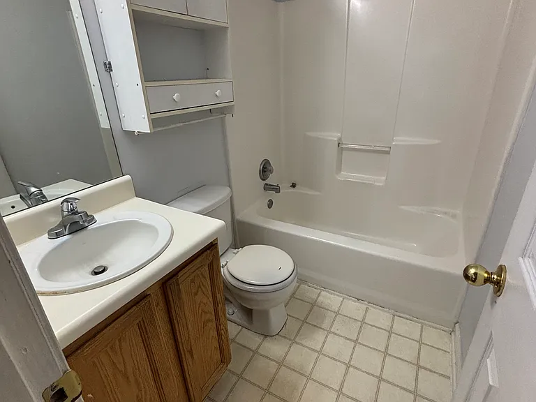 310 Paxton Ct — Photo 18