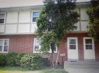 2323 89th St, Kenosha, WI 53143