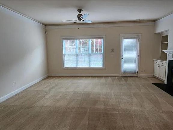 2nd image of 923 White Point Dr #923