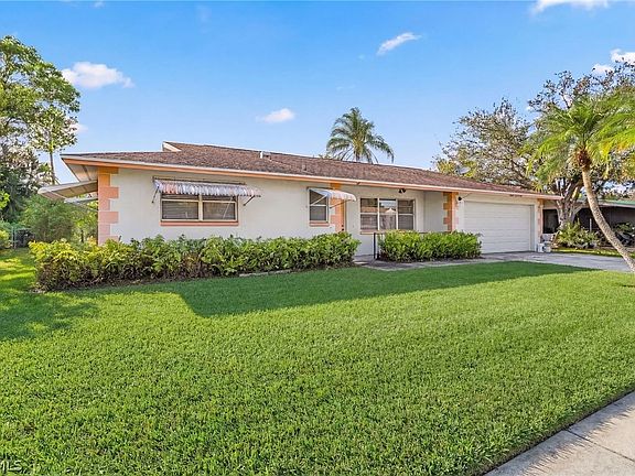 2nd image of 2119 Hibiscus Rd