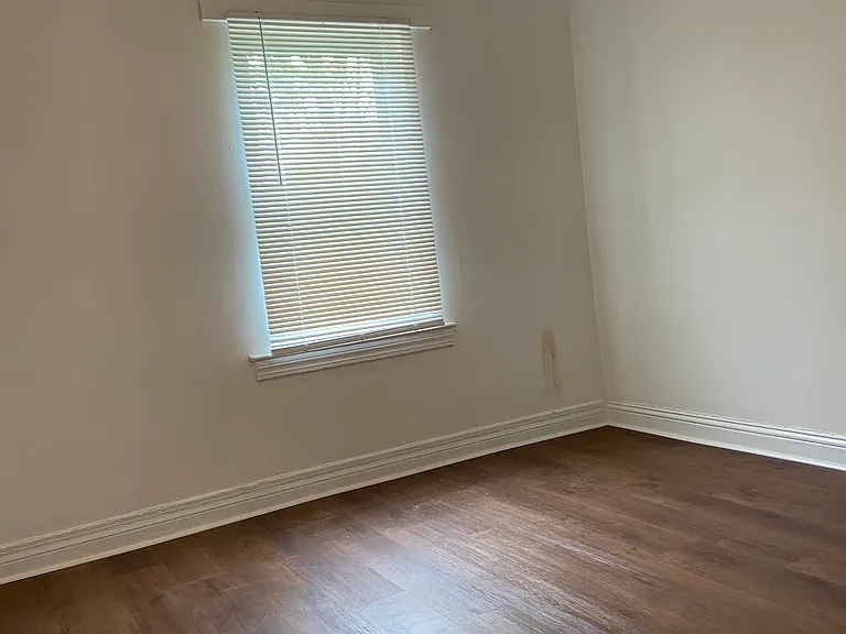 4226 Fordson Way — Photo 6