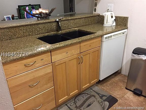 5th image of 3621 NW 95th Ter APT 524