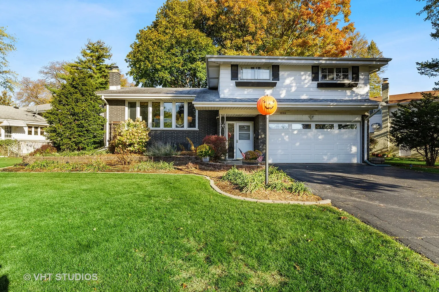1306 E Mulberry Ln photo 1