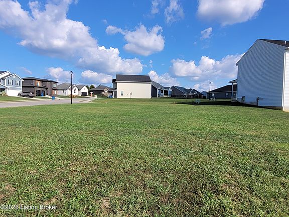 3rd image of 109 Wild Deer Dr