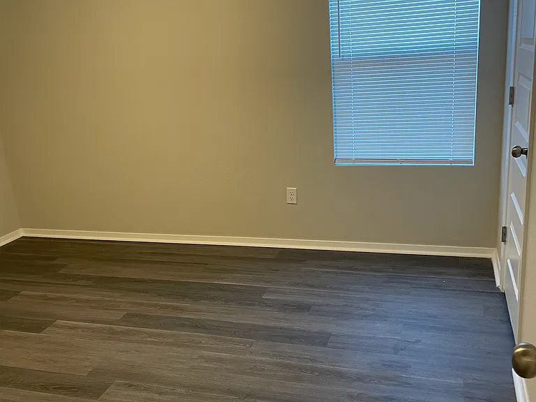 3118 Wolf Creek St — Photo 12