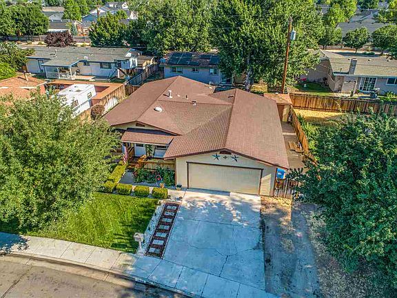4th image of 1342 Toiyabe Ave