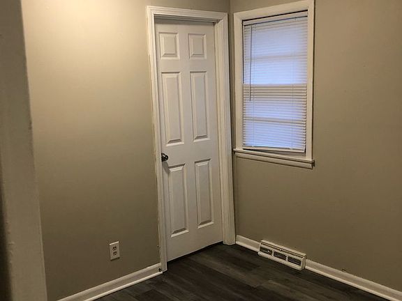 5th image of 7923 Agnes Ave