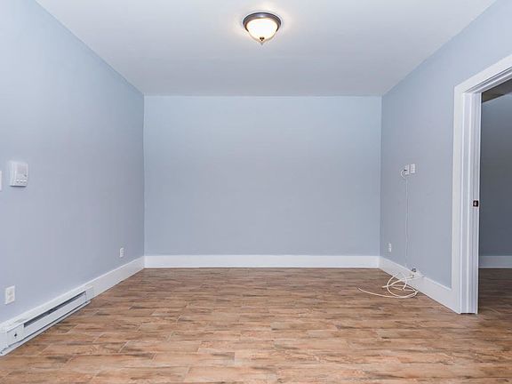 5th image of 31-38 34th St #1E