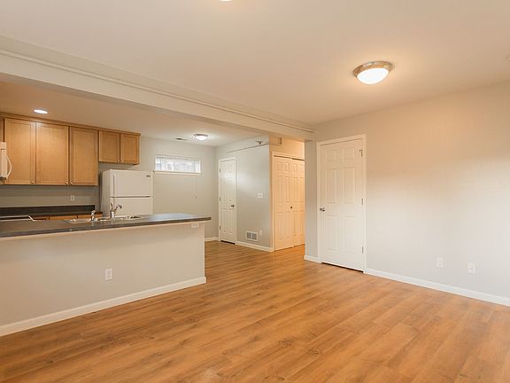 3rd image of 2301 Goss St Unit 109