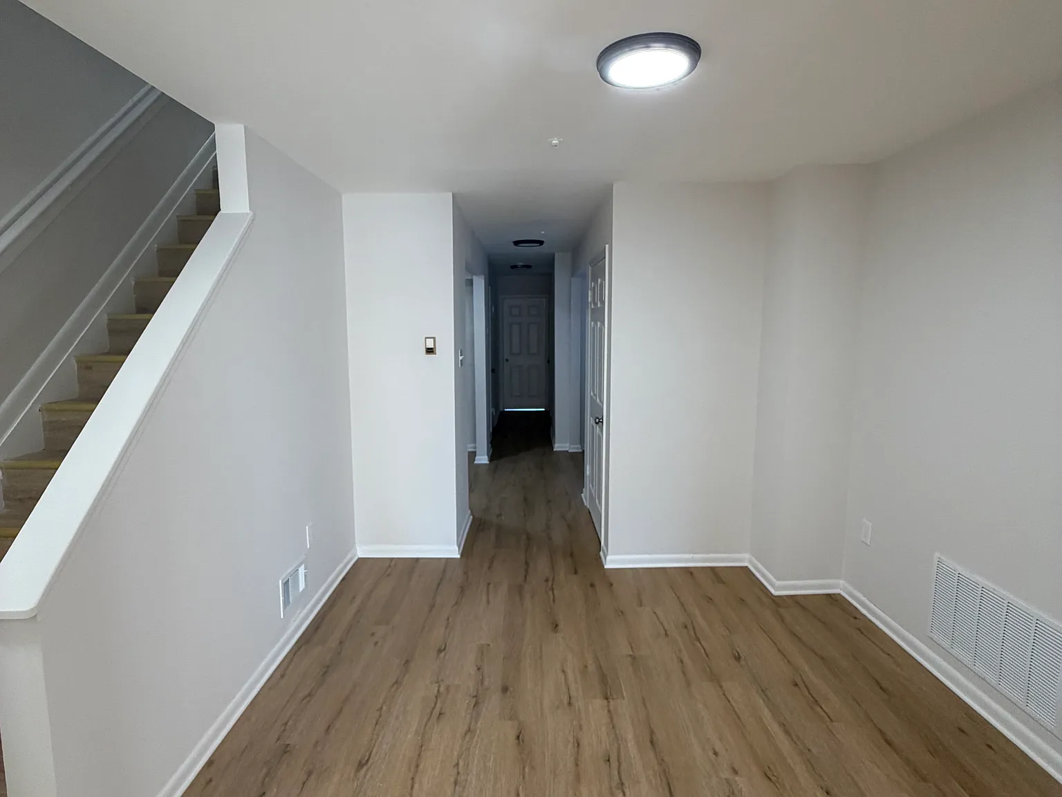 3 bed, $1,895 — Photo 4
