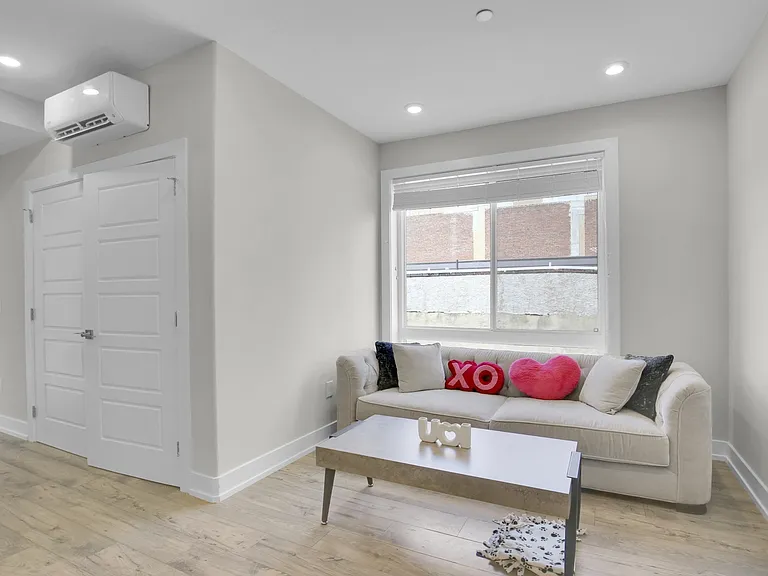 2209 N Broad St — Photo 27