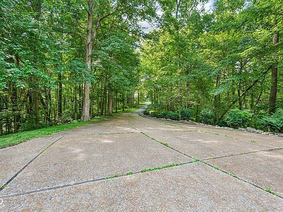 3rd image of 7632 Almaden Ct