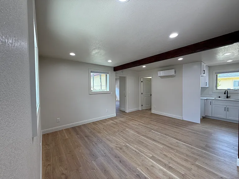 1517 Liberty St — Photo 25