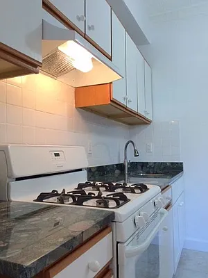 Rented by Spark Properties | media 34