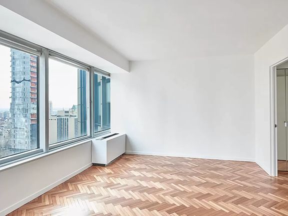 2nd image of 150 W 56th St APT 4606