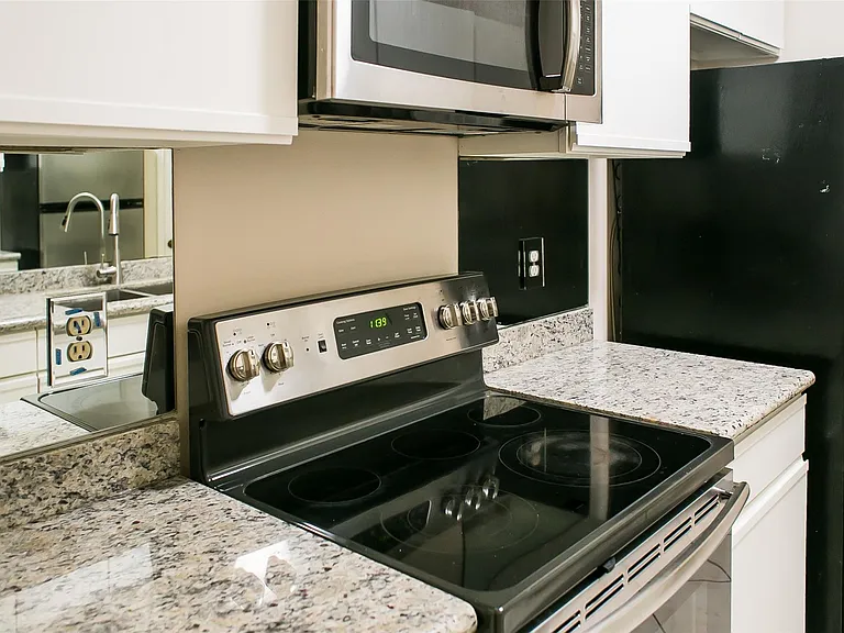 3098 Holly Hall St #3098 — Photo 10