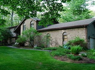 4 Heather Ln, Scituate, RI 02825