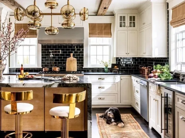 193 S Main St, Cohasset, MA 02025