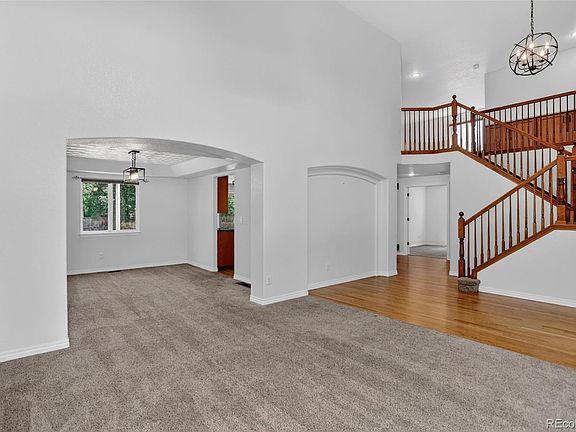4th image of 14942 Vine Street