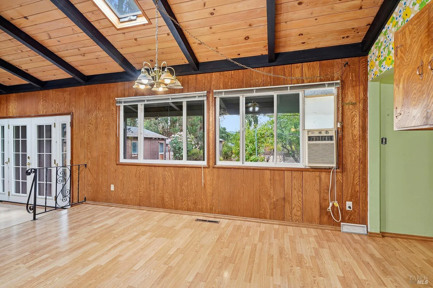 19229 Orange Avenue - Photo 12