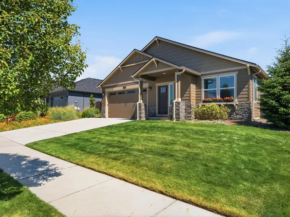 4452 SW Salmon Pl, Redmond, OR 97756