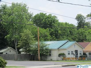 111 Rose Rd, Albertville, AL 35950