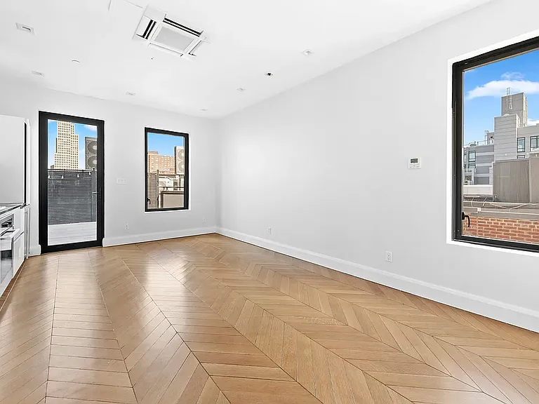 92 Morningside Ave #Penthouse 8A — Photo 6