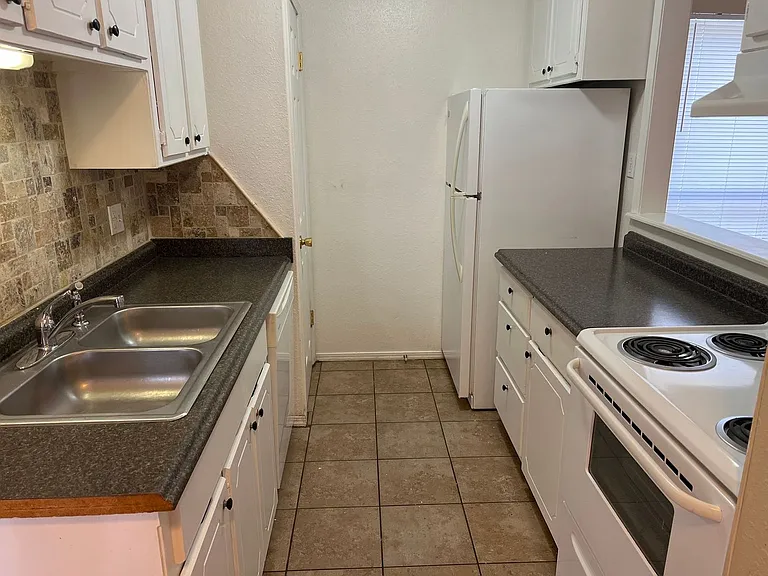 1200 N Cedar Ave #312 — Photo 17