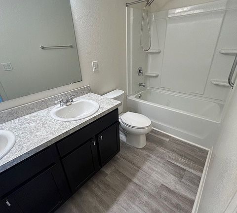 3rd image of 3224 Eagle Hammock Cir