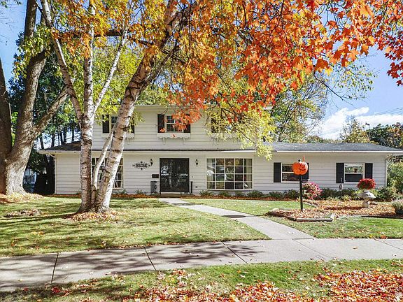 2nd image of 4402 Vale Circle