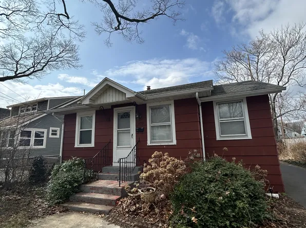 455 Peart Ave, Rochester, NY 14622