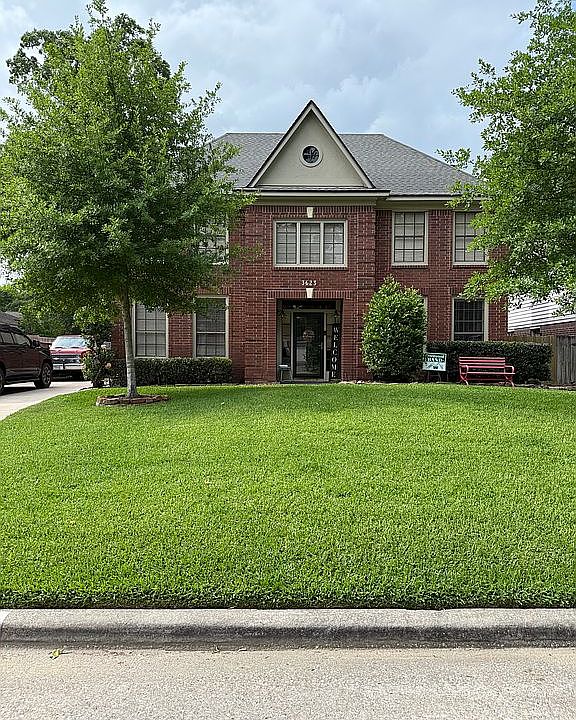 1st image of 3623 Scenic Valley Dr