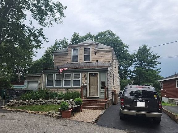 2nd image of 11 Parker Hill Ter