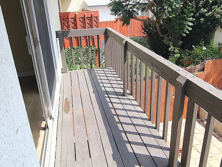 Burin Ave — Photo 12