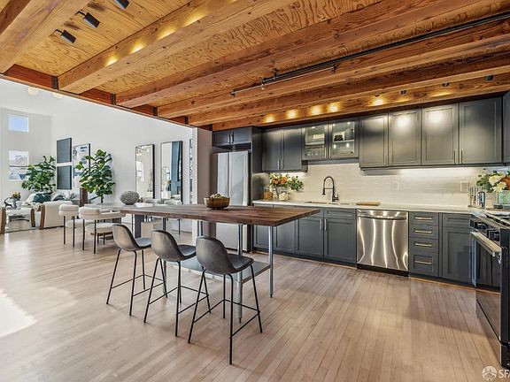 4th image of 2875 21st St APT 14