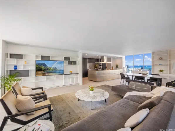 2969 Kalakaua Ave APT 505, Honolulu, HI 96815