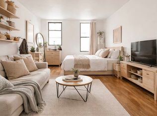 148 Orchard St #3A, New York, NY 10002