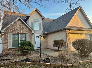 3252 S Southern Oaks Dr, Bloomington, IN 47401