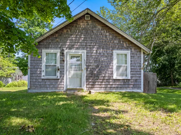 1749 Harpswell Islands Rd, Orrs Island, ME 04066