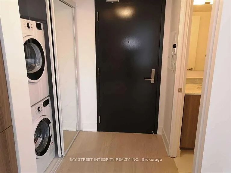 955 Bay St #2206 — Photo 9
